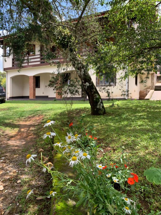 Casa Da Ines Exclusiva Para 01 Ou 02 Casais Ou Familia Monte Verde  Eksteriør billede